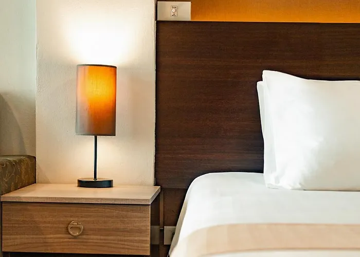 Hotel Golden Jade Suvarnabhumi 3*